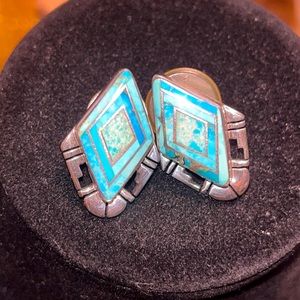 New!! 💜Stunning designer earrings which have been handmade by G Nelson